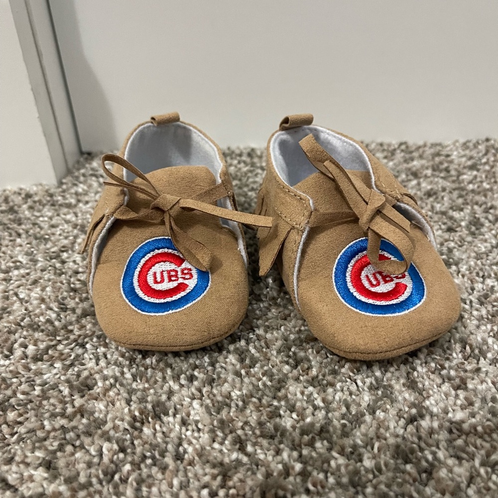 Cubs Tan Baby Shoes /  moccasins
